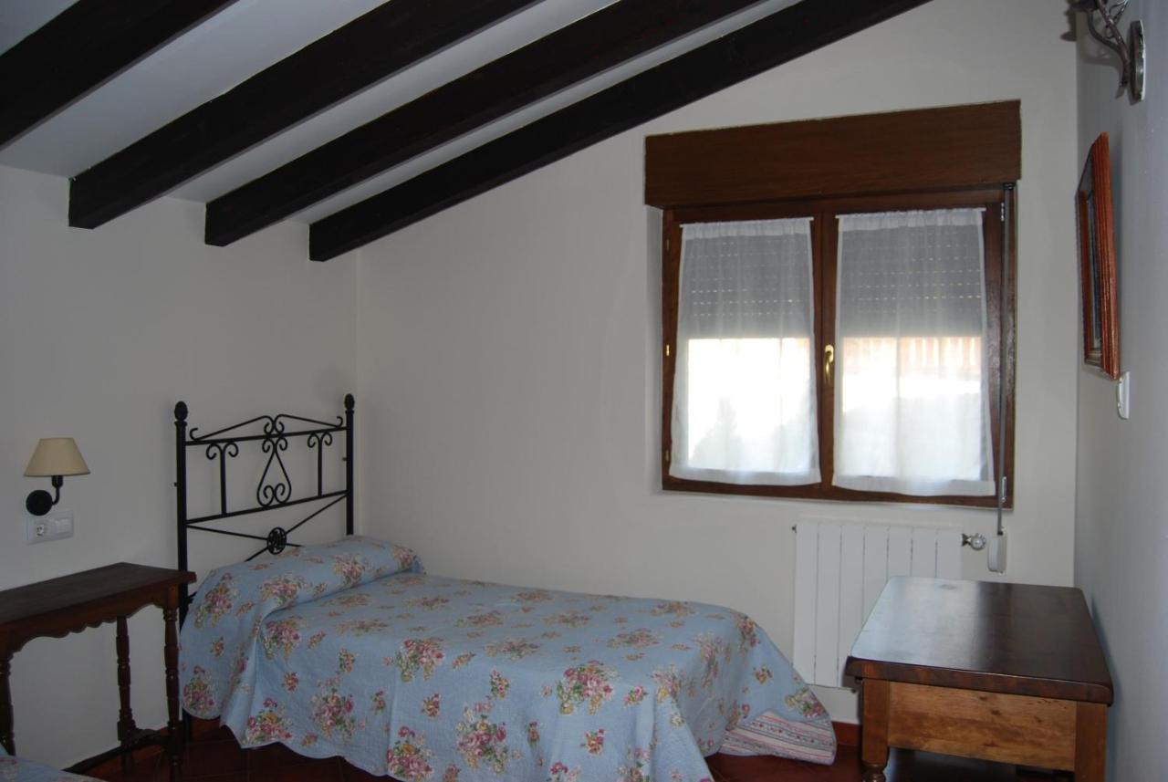 Apartamentos El Perujo Comillas Exterior foto
