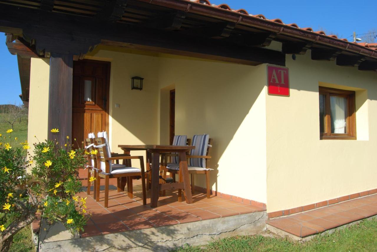 Apartamentos El Perujo Comillas Exterior foto